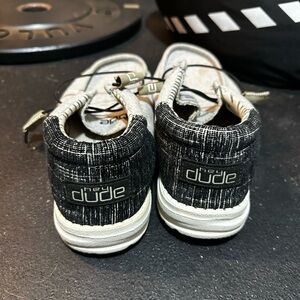 Hey Dude Men’s size 9